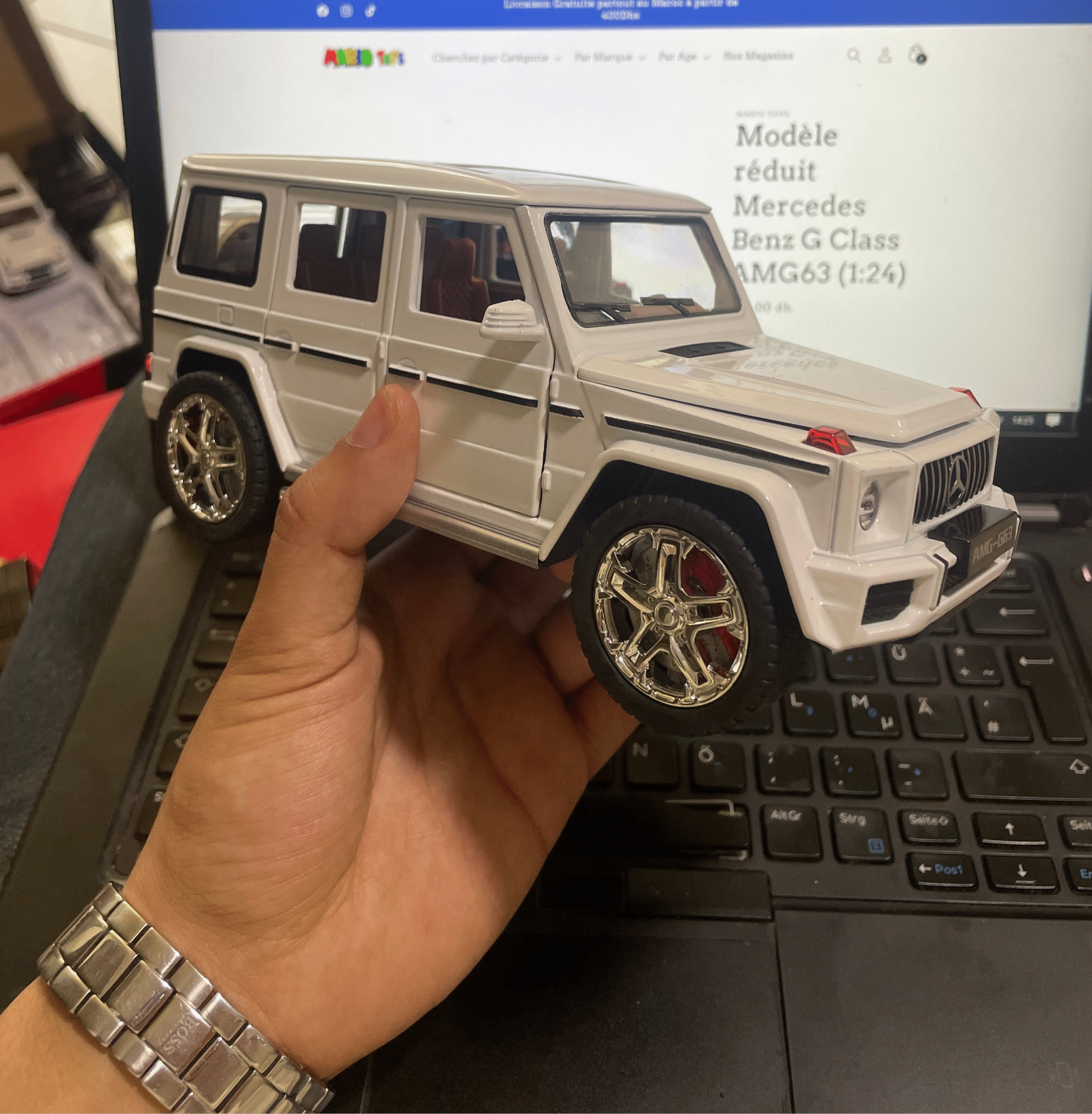 Modèle réduit Mercedes Benz G Class AMG63 (1:24)