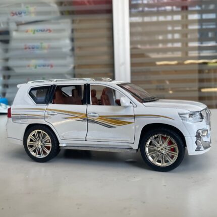 Modèle réduit Toyota Prado Blanc (1:24)