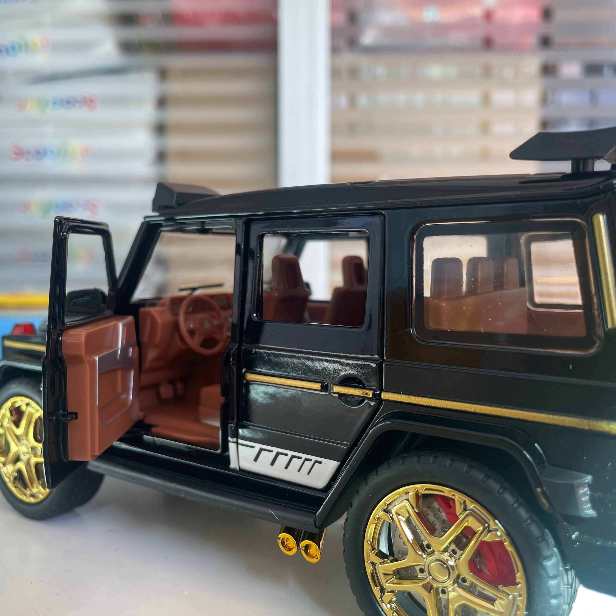 Modèle réduit Mercedes-Benz Babosi 800 (1:24)