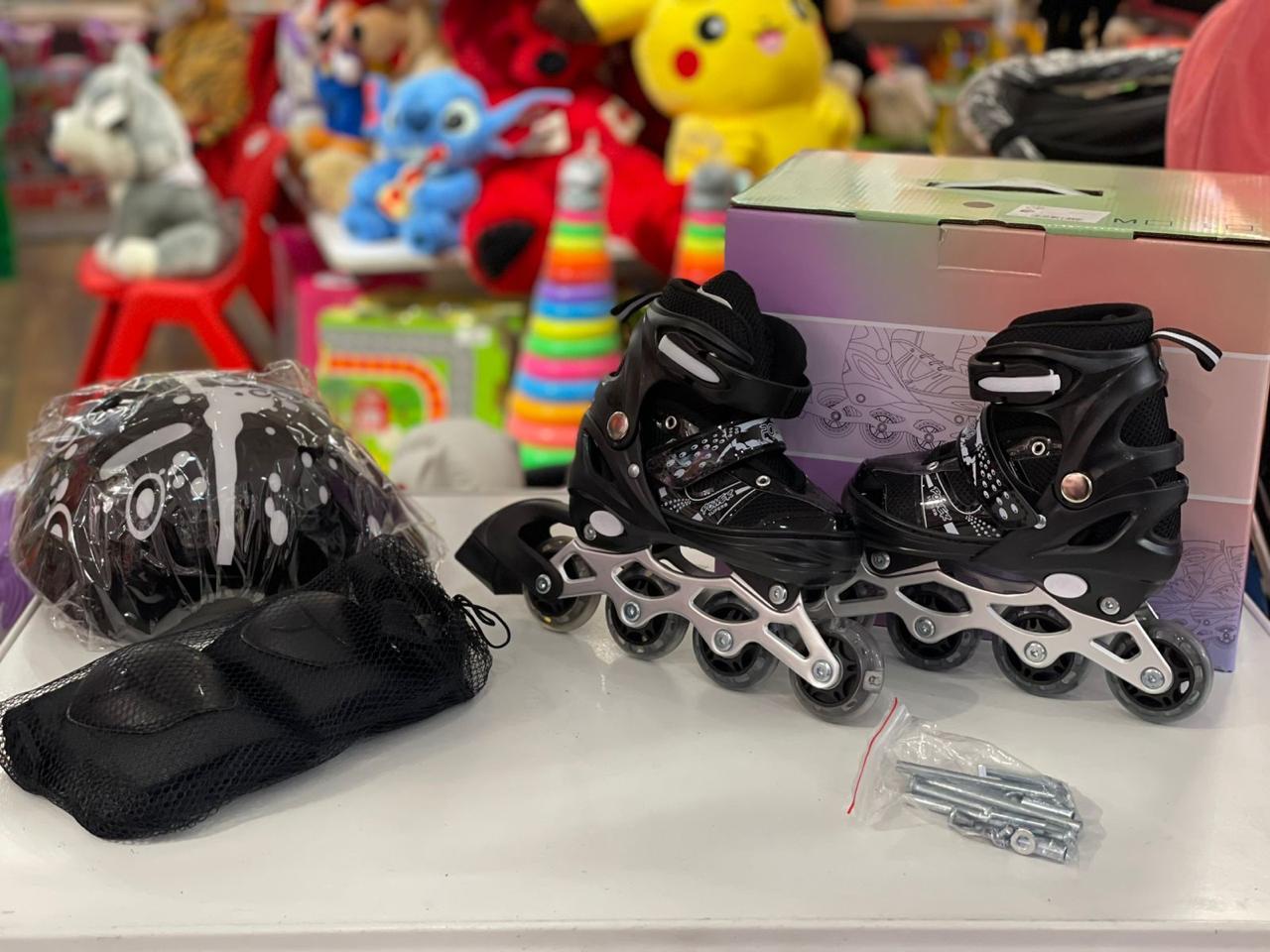 Patins à roulettes 2 en 1 – Roues interchangeables (2 ou 4 roues) – Noir – Avec casque et protections